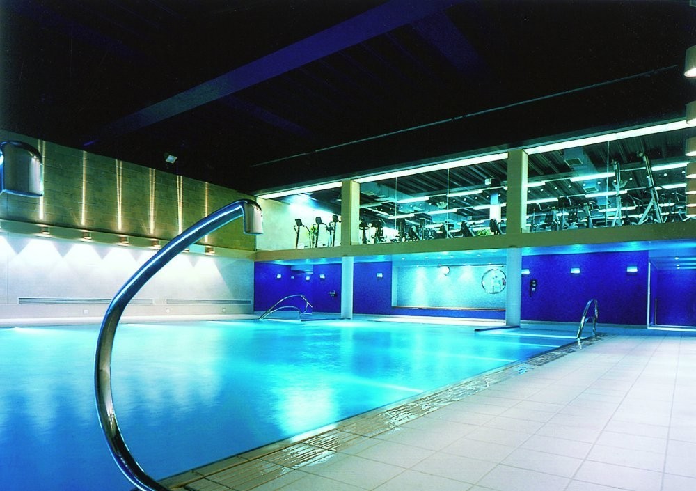 http://www.therichest.com/luxury/most-luxurious-gyms-in-the-world/